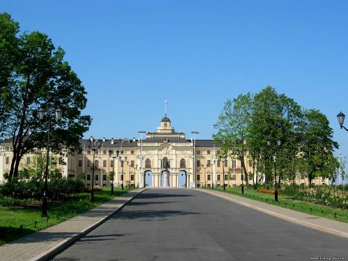 Дворцы Петербурга