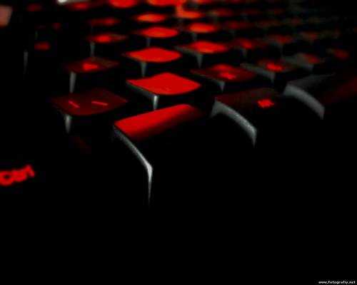 Компьютеры - Клавиатура с красной подсветкой Клавиатура с красной подсветкой